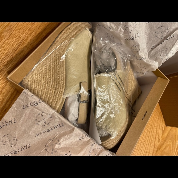 Summer fabric wedges - Picture 3 of 5